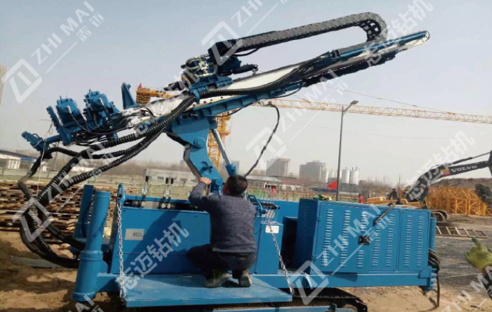 為什么頂級錨桿鉆機(jī)都用雙泵系統(tǒng)？